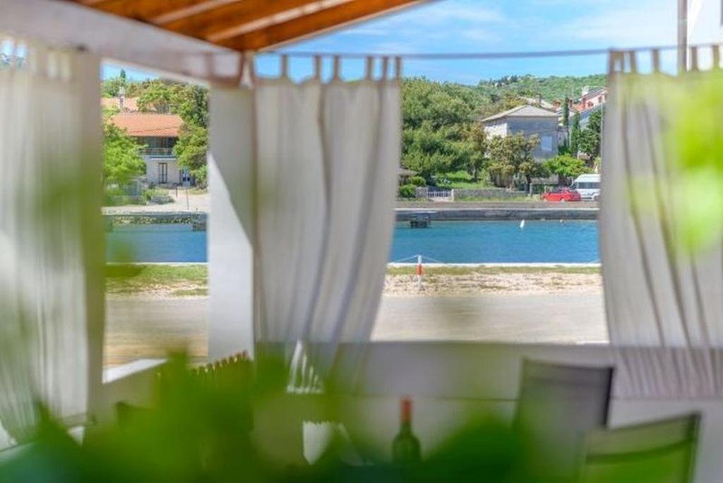 Apartments By The Sea Nerezine, Losinj - 7963 Exterior photo